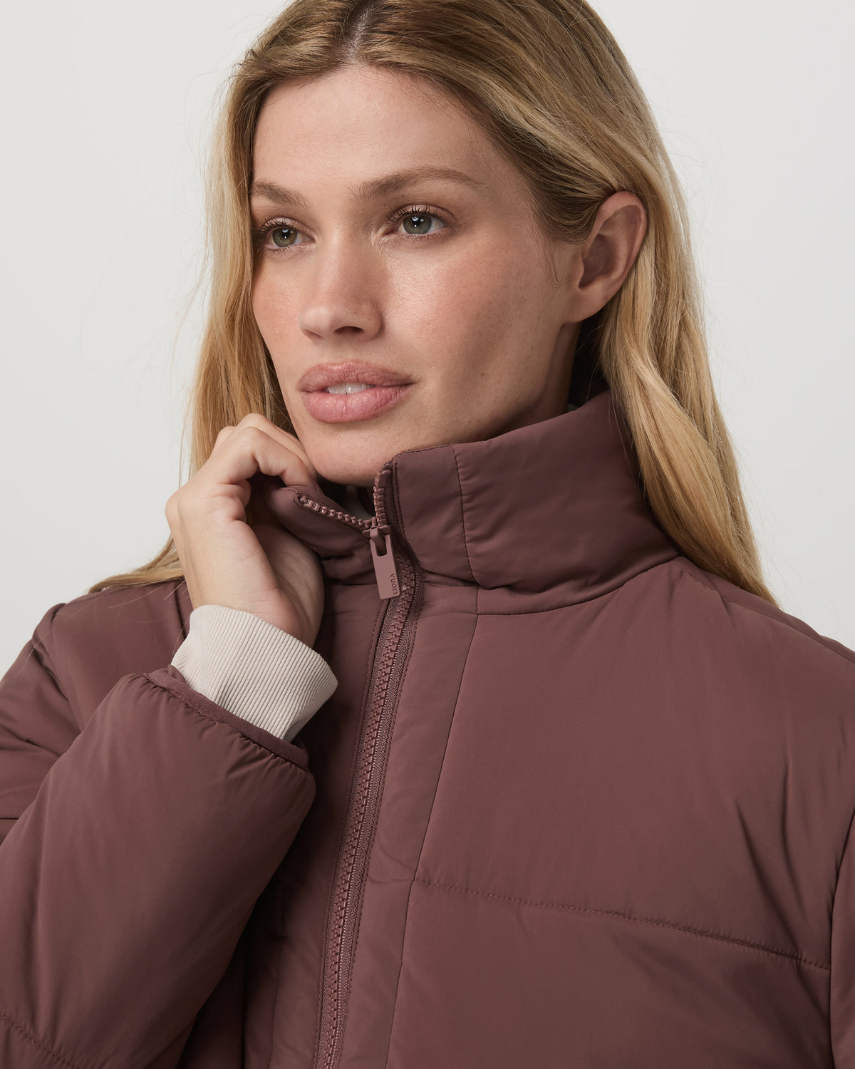 Canyon Insulated Venture Jacket Women's Sable Full-Zip | Vuori