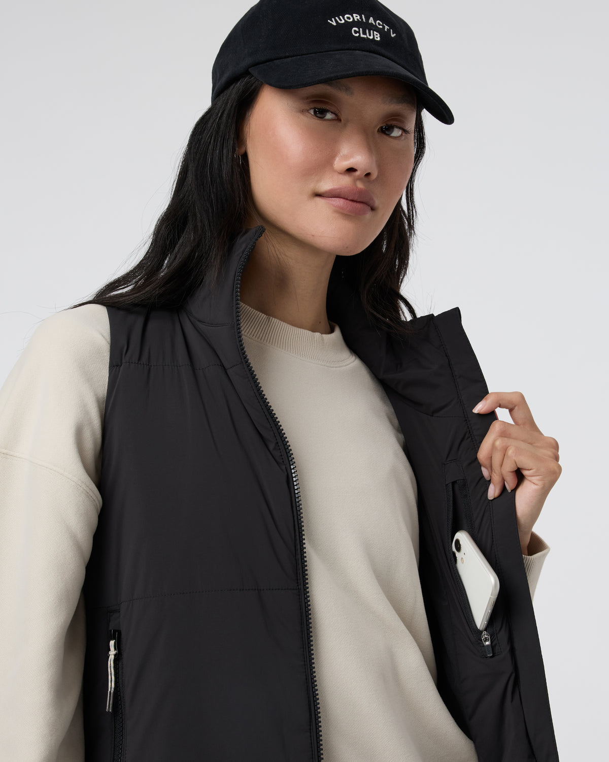 Canyon Insulated Vest Women's Black Vest | Vuori Discount