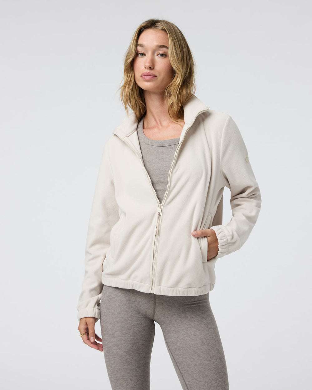 Women's Aspen Full Zip Dune Fleece Pullover | Vuori On sale