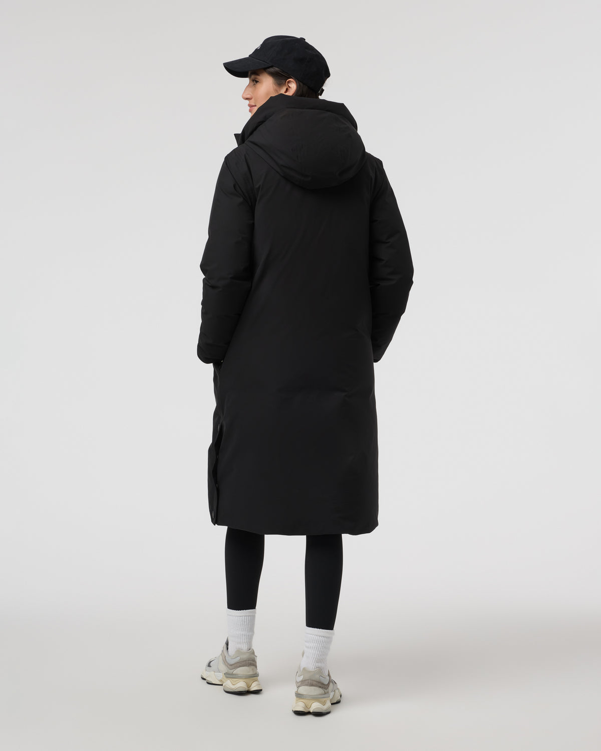 Icelandic Anorak Women's Black Waterproof Jacket | Vuori For sale