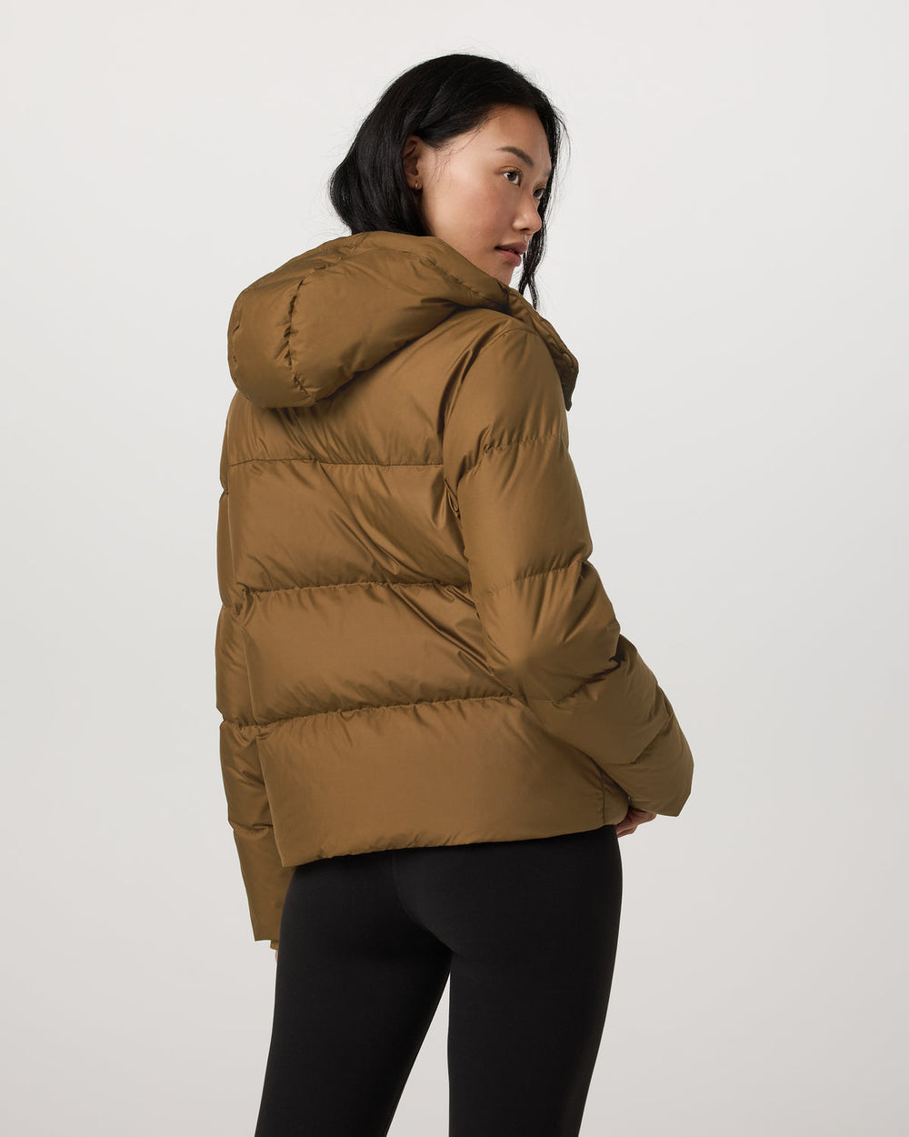 Alta Down Jacket Women's Puffer Jacket in Rum | Vuori US