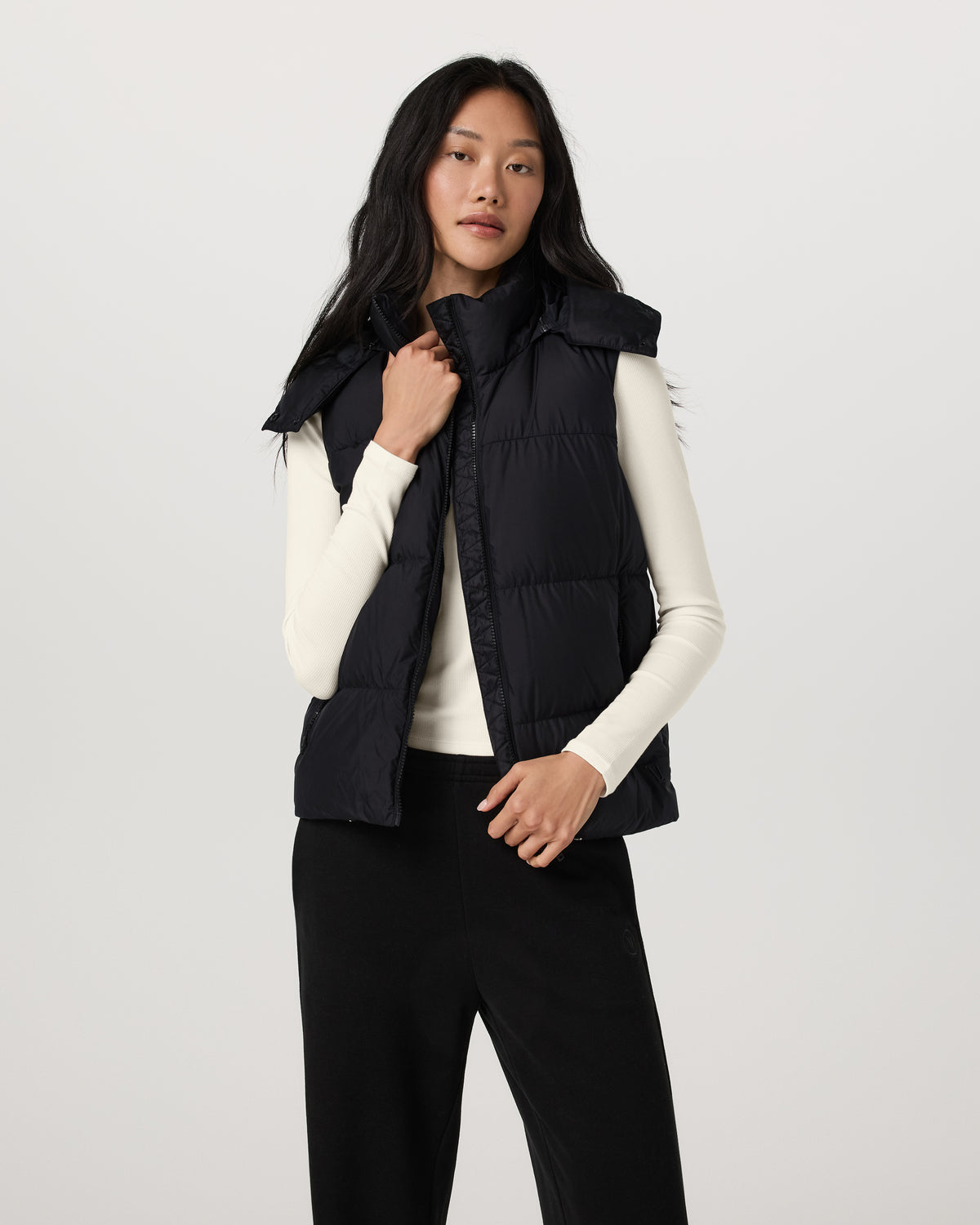Alta Down Vest Women's Black Sleeveless Vest | Vuori Online