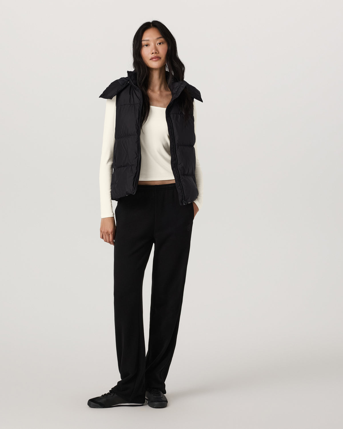 Alta Down Vest Women's Black Sleeveless Vest | Vuori Online