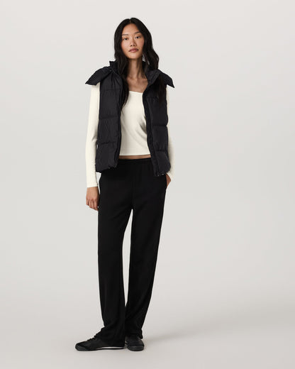 Alta Down Vest Women's Black Sleeveless Vest | Vuori Online