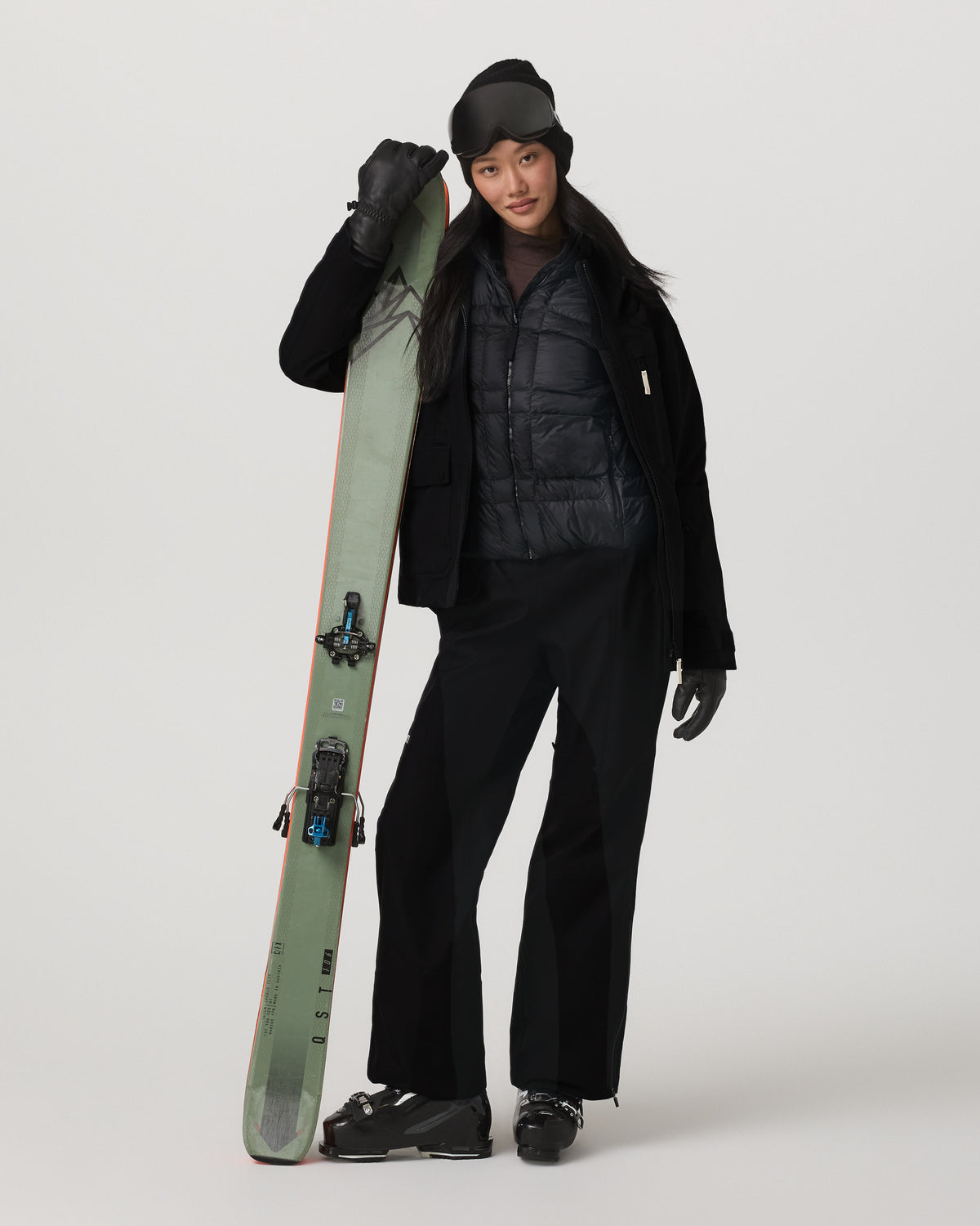 Women's Taika Snow Shell Black Ski/Board Jacket | Vuori Clothing