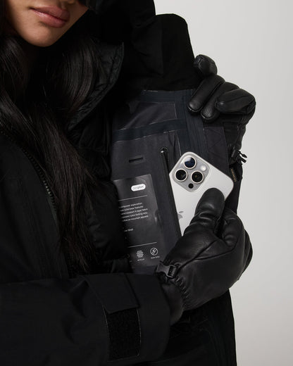 Women's Taika Snow Shell Black Ski/Board Jacket | Vuori Clothing