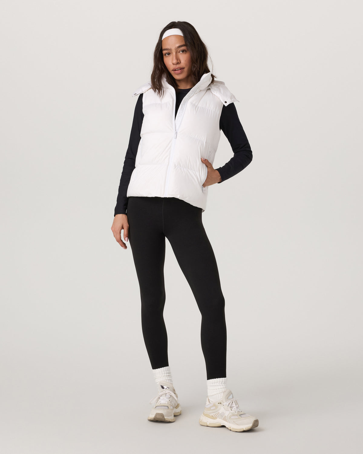 Alta Down Vest Women's White Sleeveless Vest | Vuori