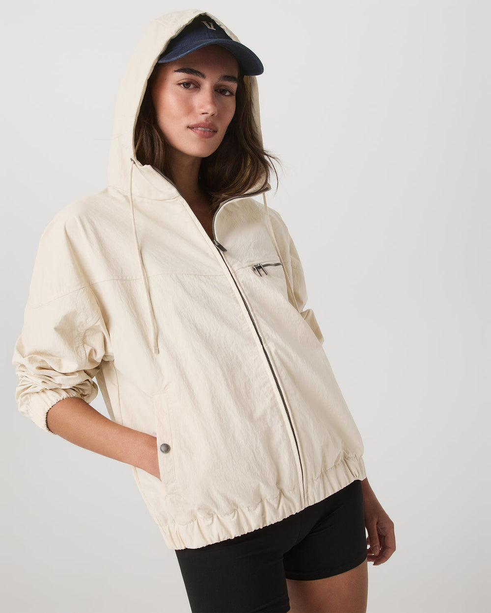Ventana Jacket Women's Bone Transitional Lifestyle Jacket | Vuori Sale