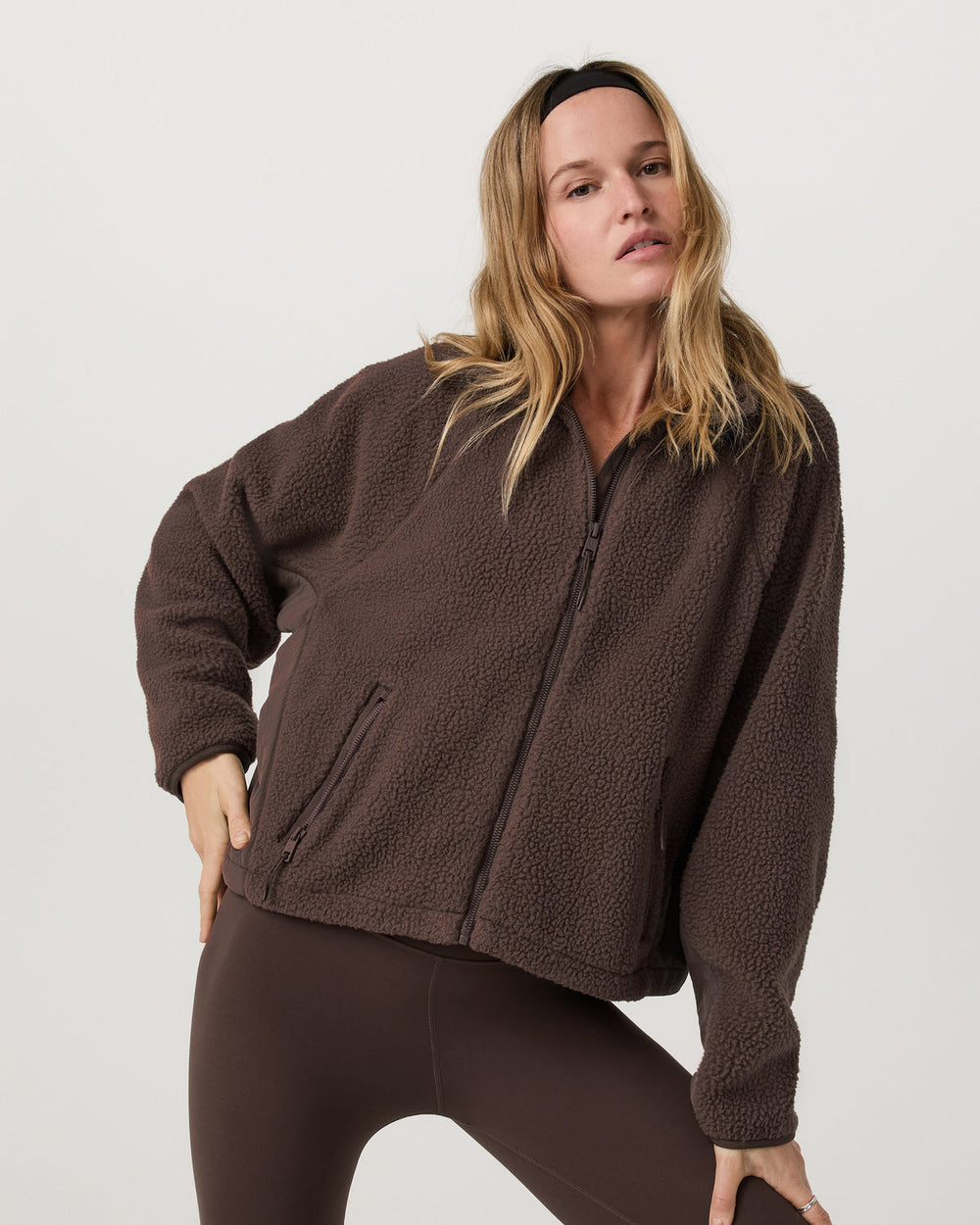 Alpine Jacket Women's Cozy Fleece Jacket in Java | Vuori Outlet