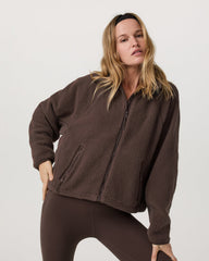 Alpine Jacket Women's Cozy Fleece Jacket in Java | Vuori Outlet