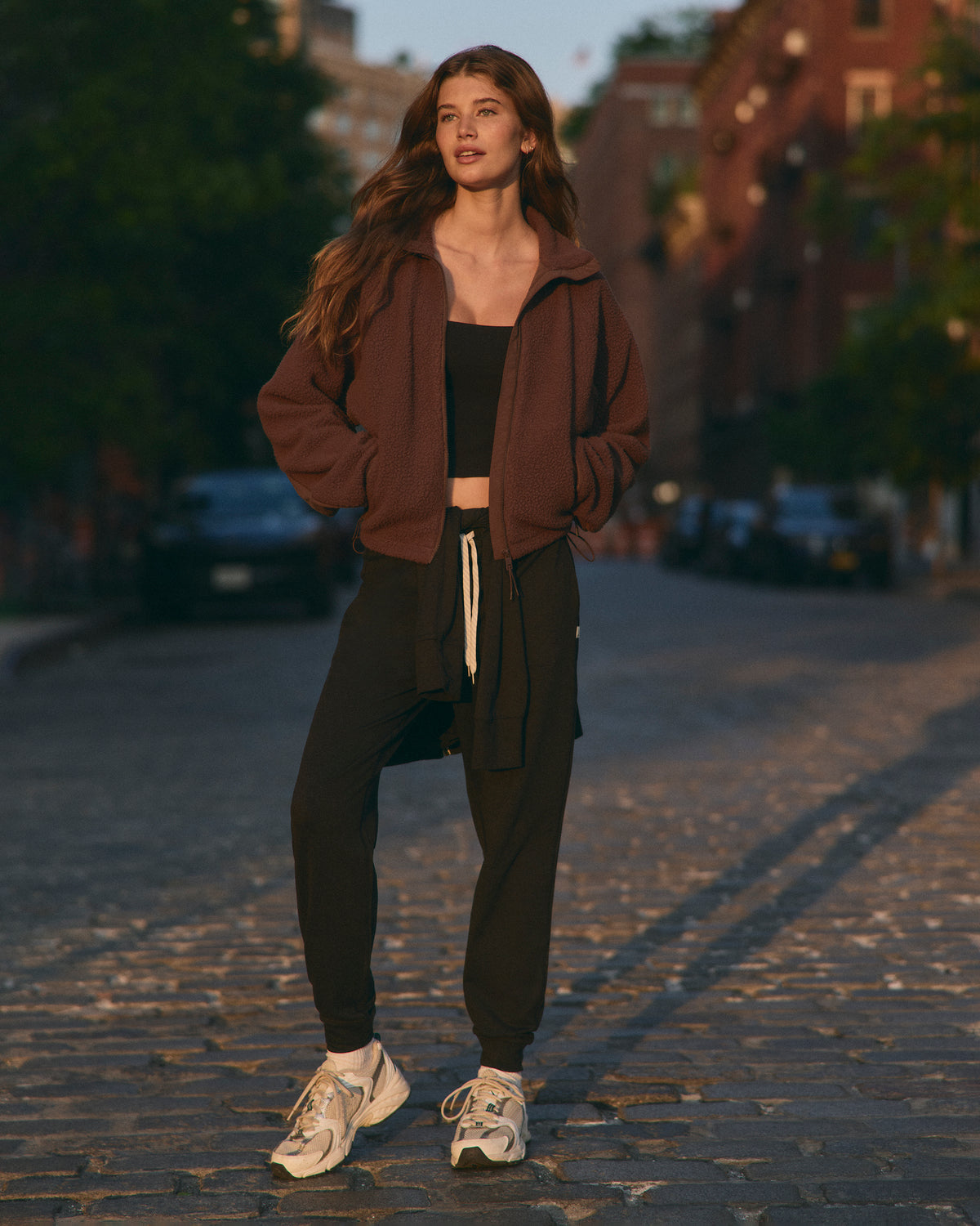 Alpine Jacket Women's Cozy Fleece Jacket in Java | Vuori Outlet