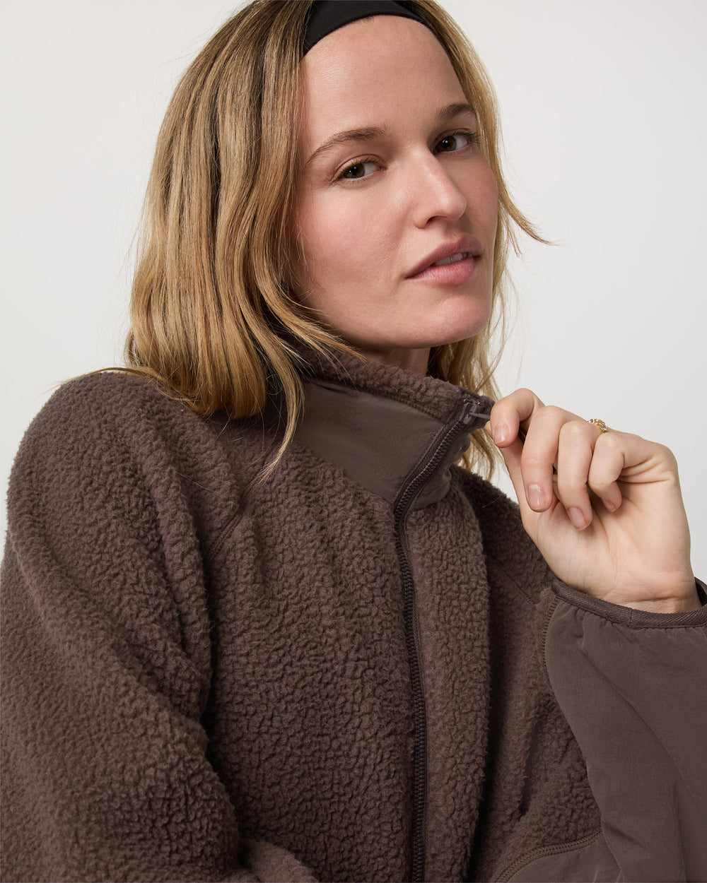 Alpine Jacket Women's Cozy Fleece Jacket in Java | Vuori Outlet