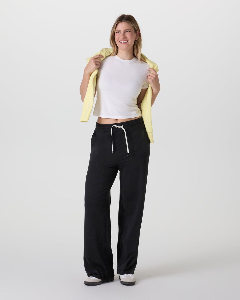 Halo Essential Wideleg Black Heather Pants | Vuori On sale