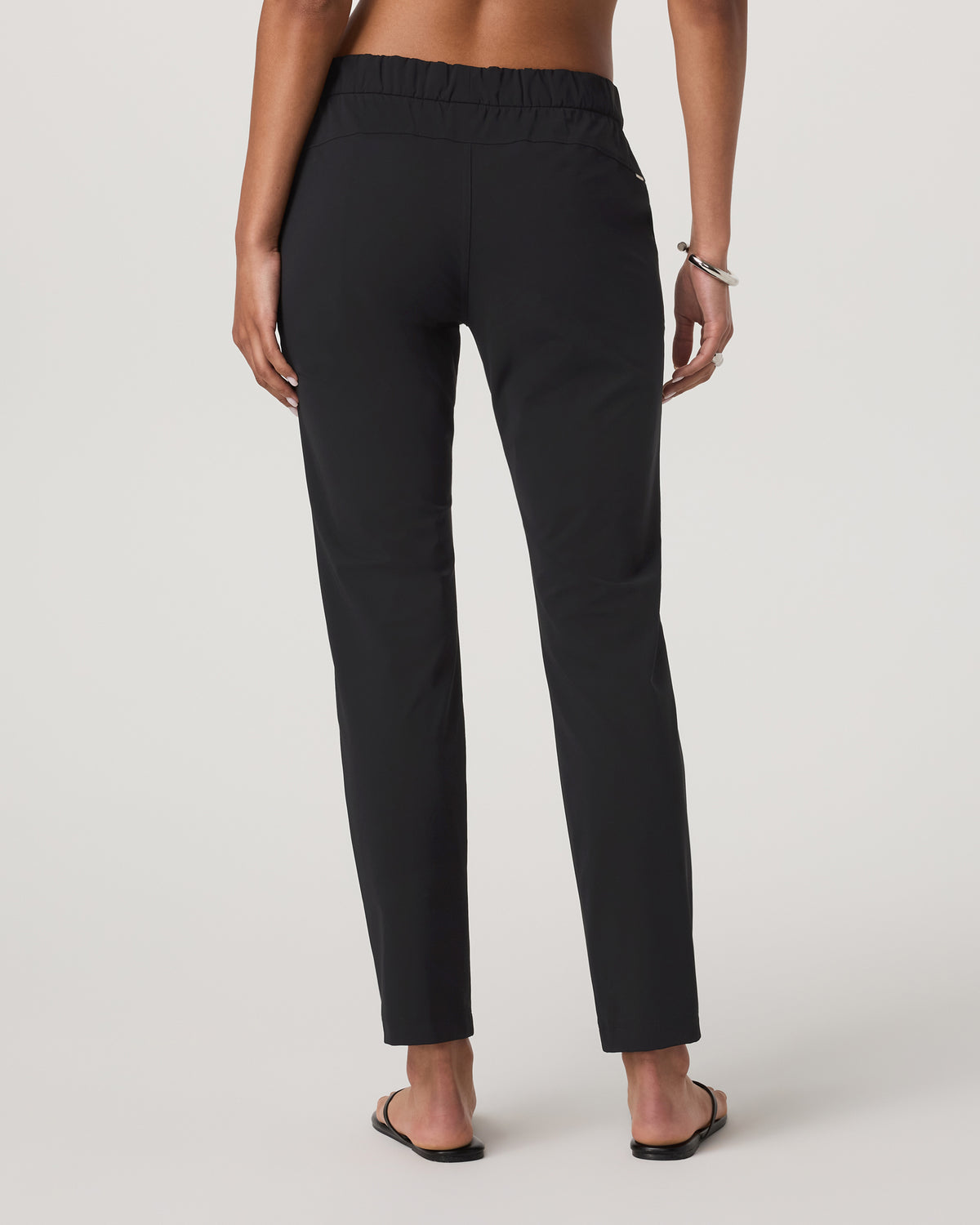 Miles Ankle Pant Black | Vuori Online