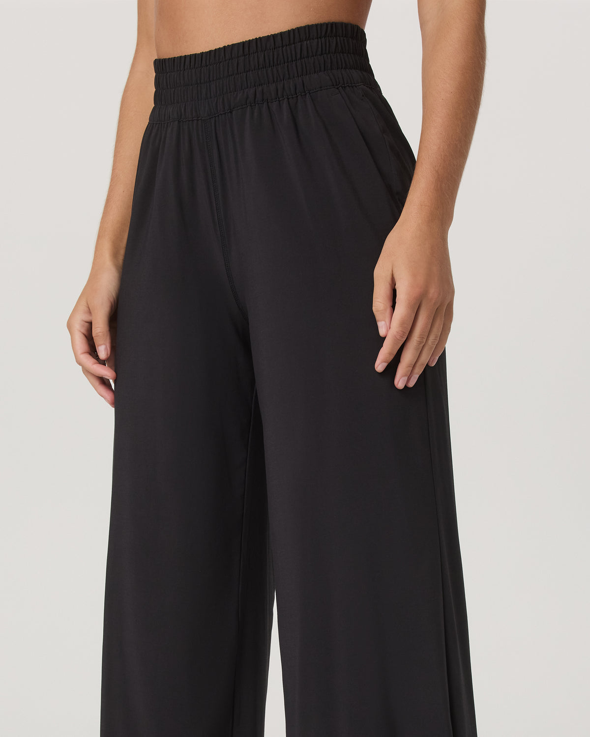 Villa Wideleg Black Lightweight Wide Leg Pants | Vuori Outlet