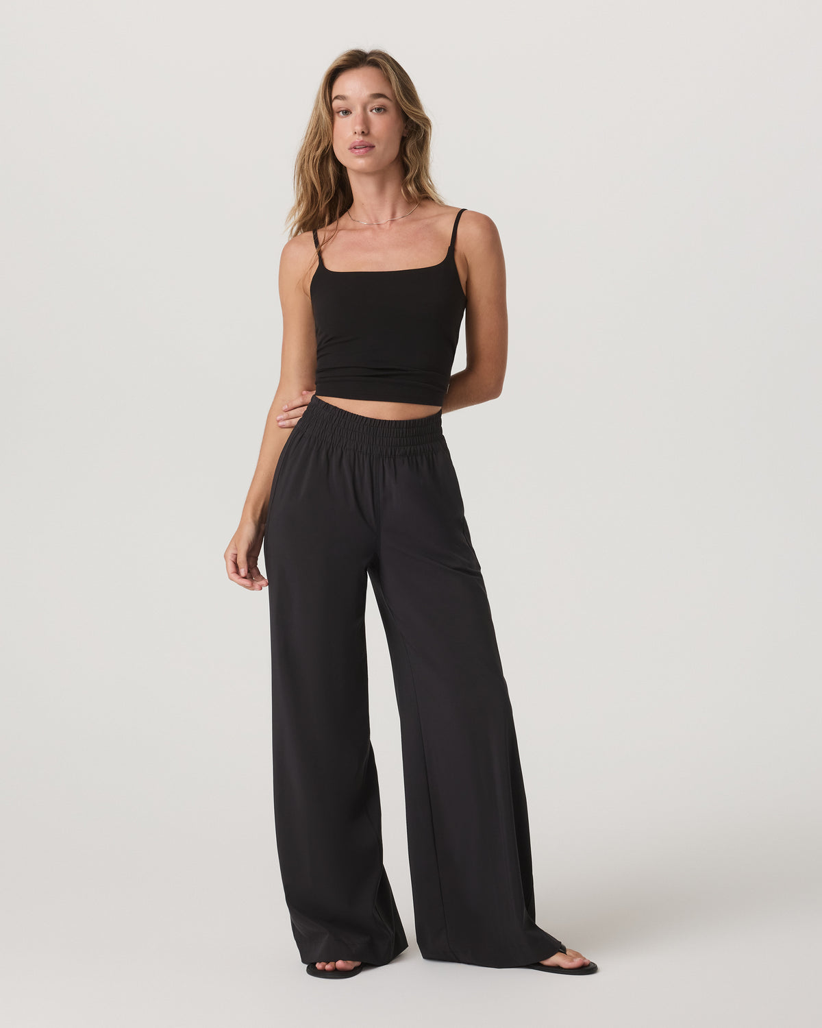 Villa Wideleg Black Lightweight Wide Leg Pants | Vuori Outlet