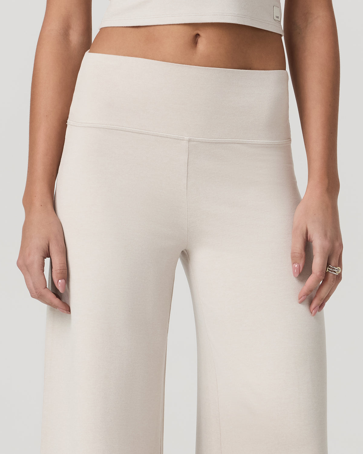 Halo Easy Wideleg Pant Women's Ecru Heather Pants | Vuori