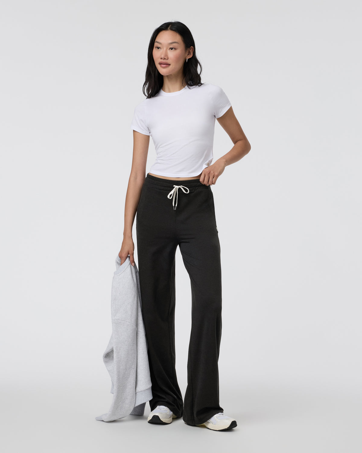 Halo Essential Wideleg - Long Black Heather | Vuori Discount