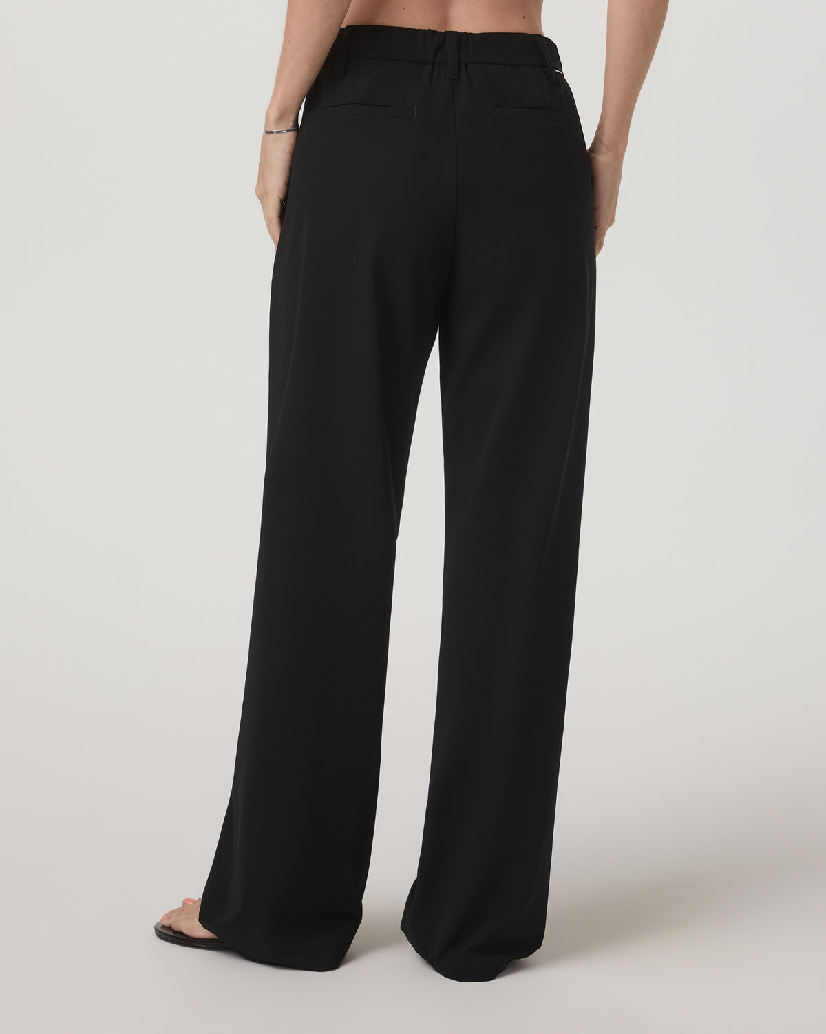 Miles Trouser Women's Black Straight Leg Pants | Vuori For sale
