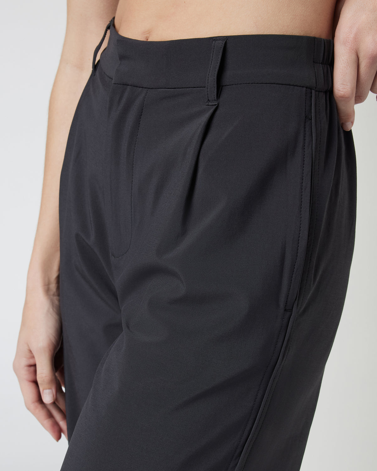 Villa Trouser-Short Black Tailored Pants | Vuori Online
