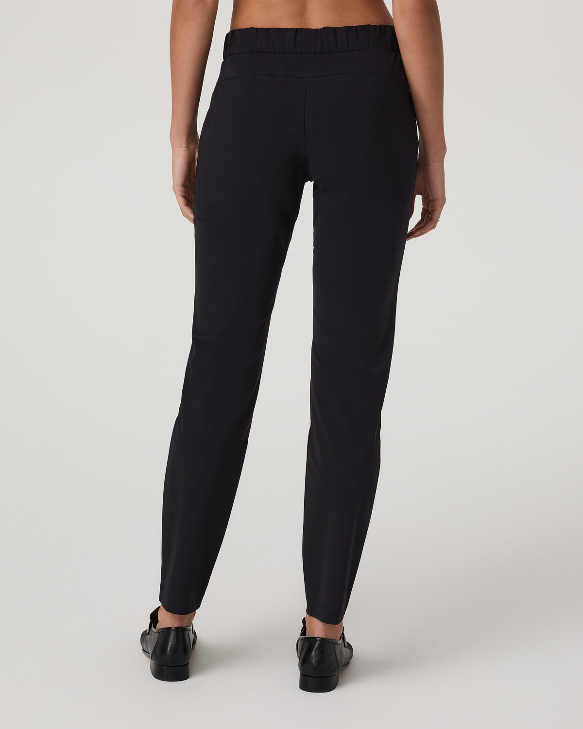Miles Ankle Pant - Long Women's Black Performance Pants | Vuori