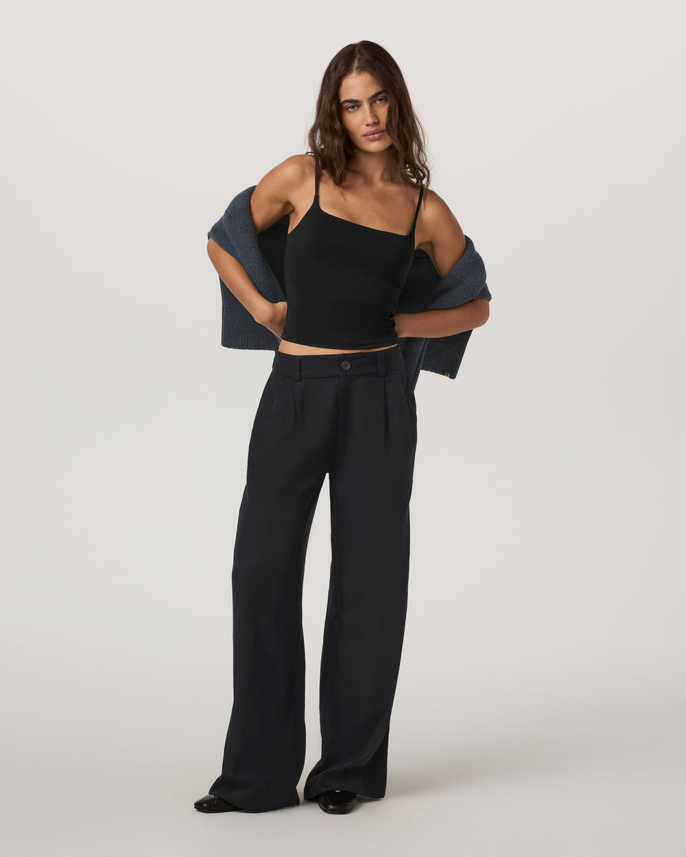 Trestles Twill Wideleg Women's Black Trouser Pants | Vuori Outlet