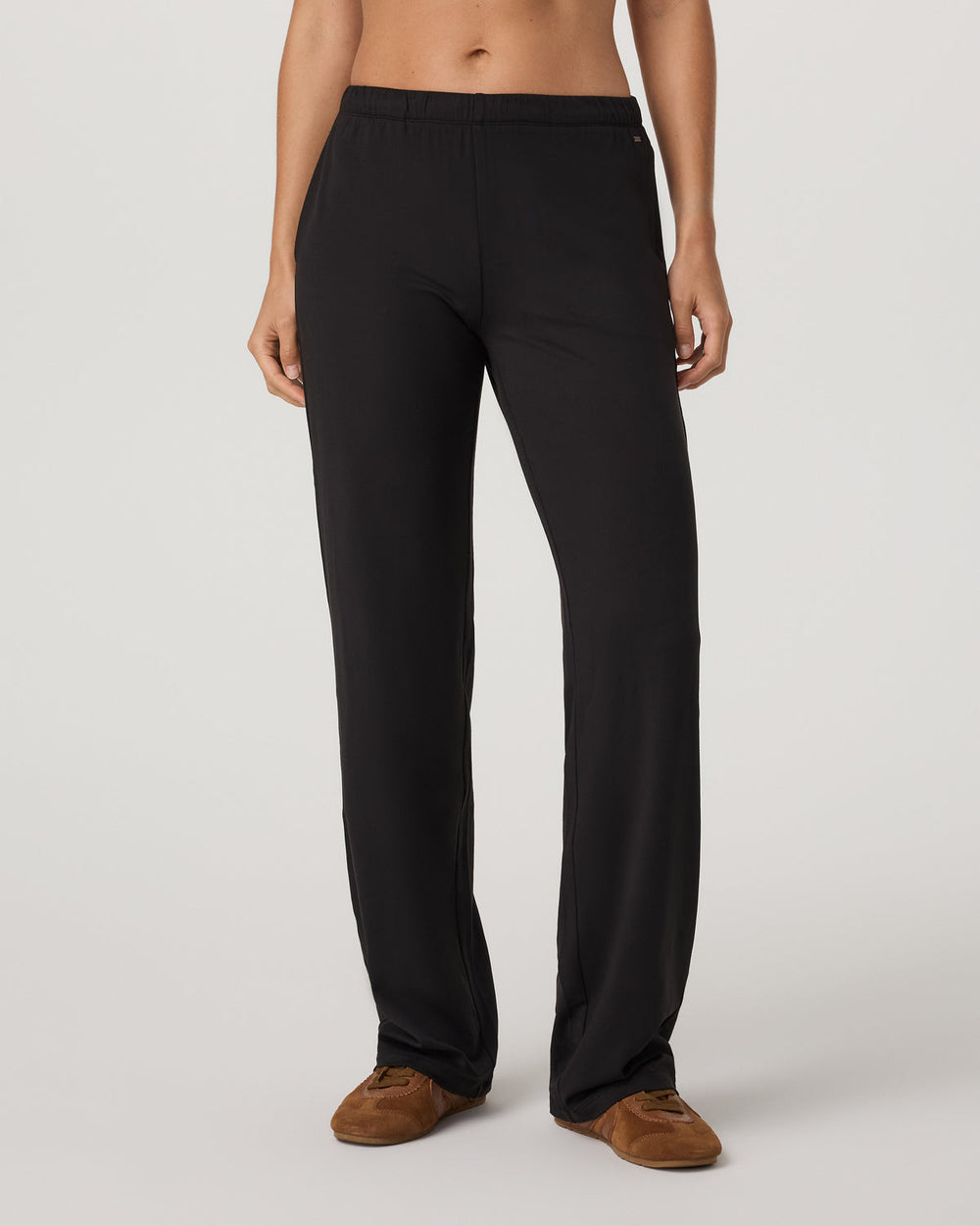 Halo Straight Leg - Long Women's Solid Black Pants | Vuori US