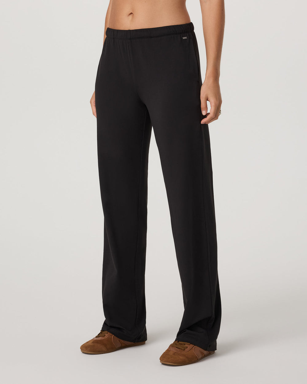 Halo Straight Leg - Long Women's Solid Black Pants | Vuori US