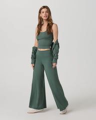 Halo Easy Wideleg Pant - Short Women's Agate Green Pants | Vuori Clothing