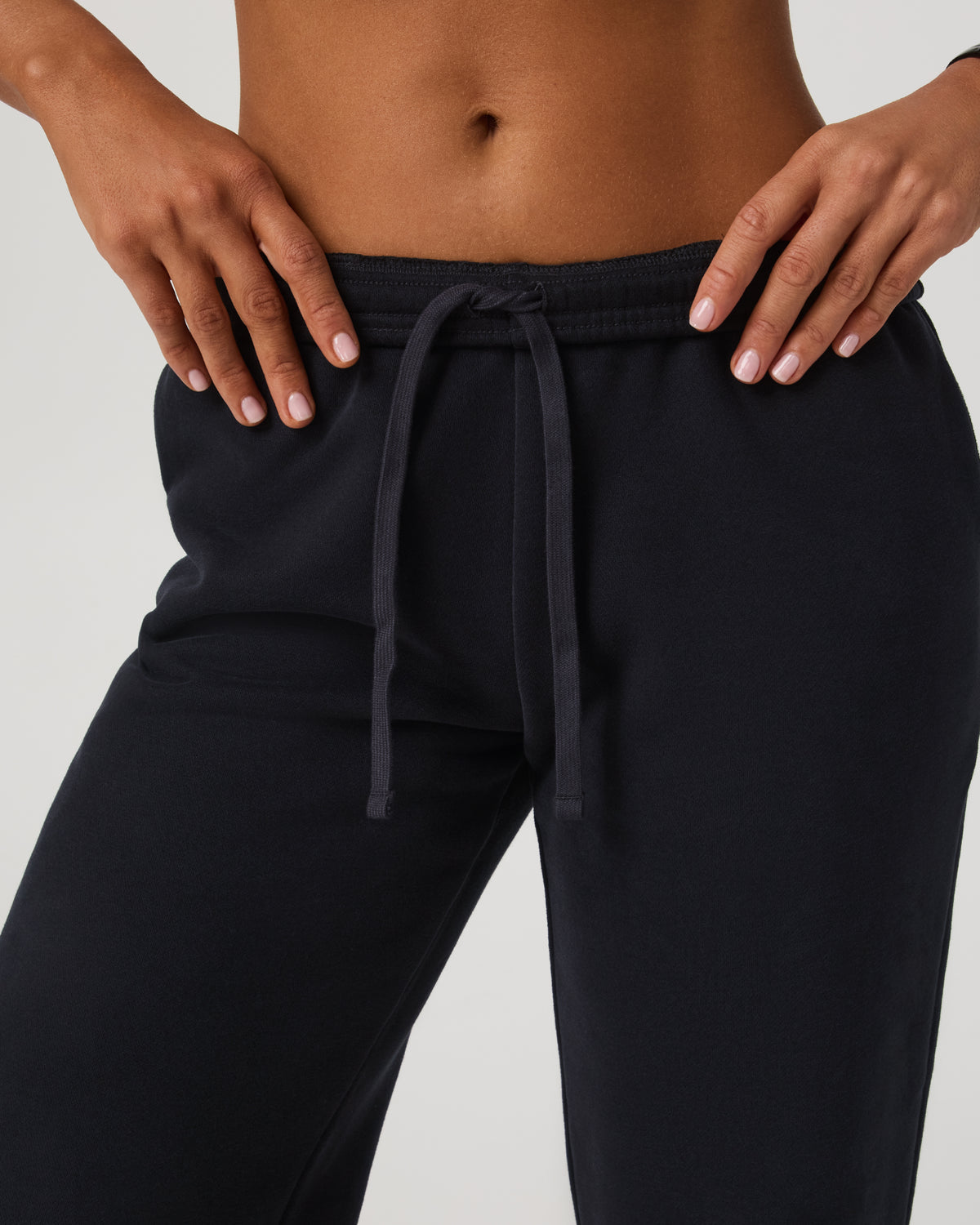 Women's Restore Straight Leg Sweatpant Washed Black | Vuori Clothing