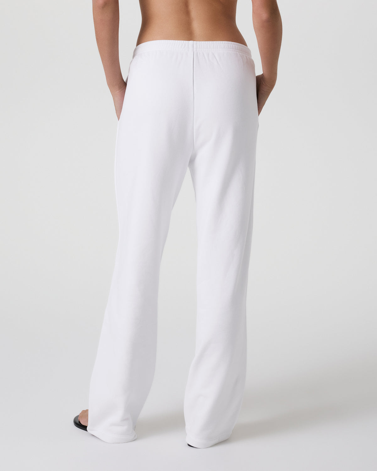 Sedona Straight Leg Sweatpant White | Vuori