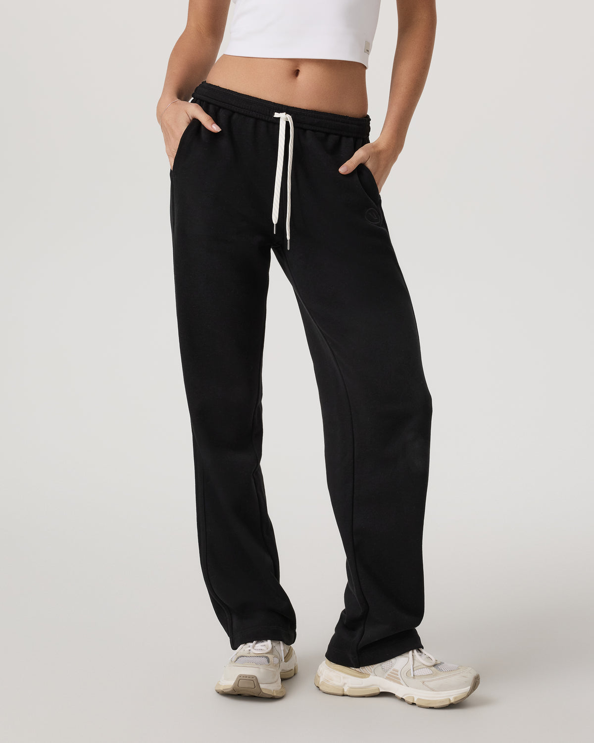 Sedona Straight Leg Sweatpant - Long Women's Black Pant | Vuori Sale
