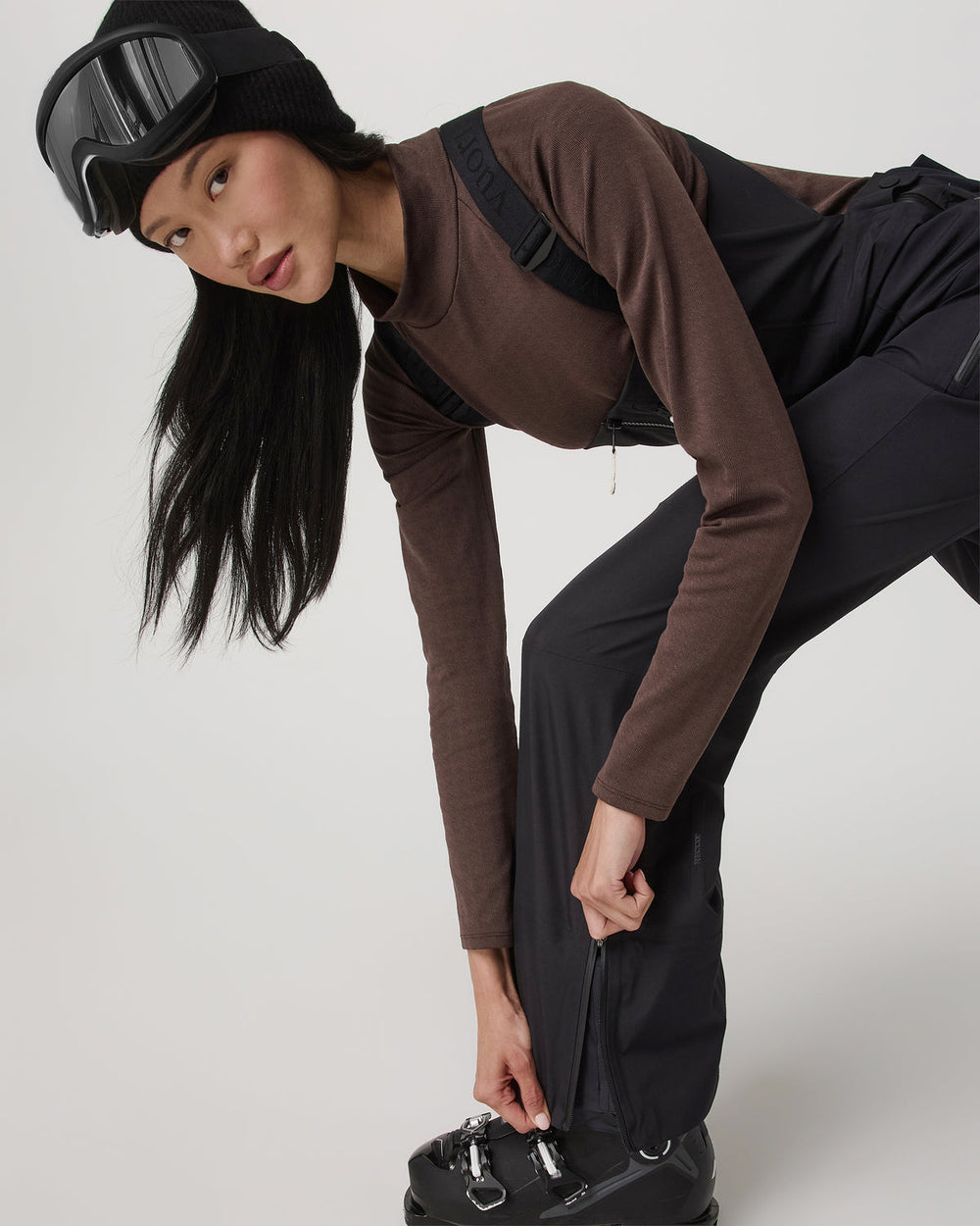 Women's Taika Snow Bib Black Ski/Board Bottoms | Vuori US