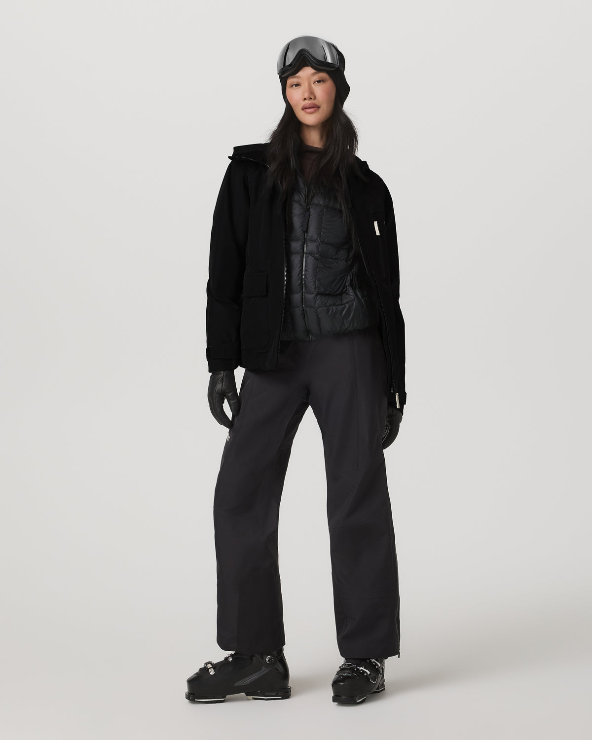 Women's Taika Snow Bib Black Ski/Board Bottoms | Vuori US