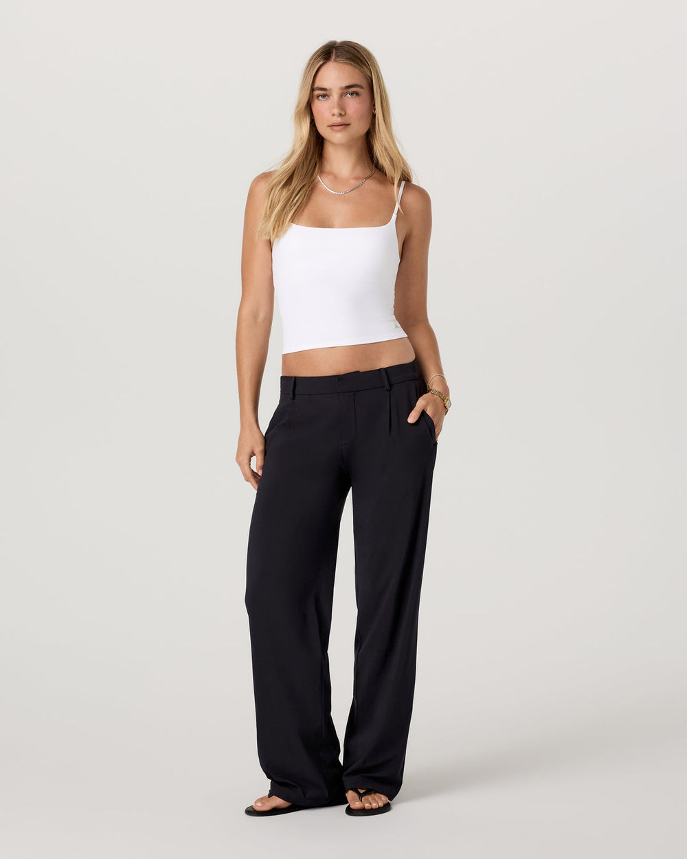 Villa Low Slung Trouser Women's Black Low-Rise Pants | Vuori Sale