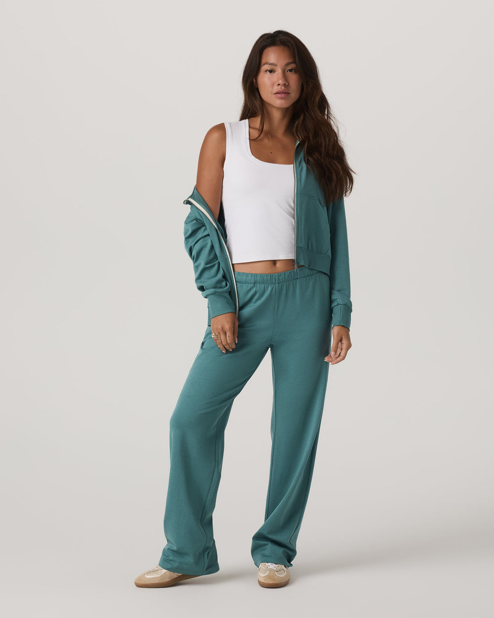 Women's Halo Modern Strght Leg Pant - Short Bluegrass | Vuori