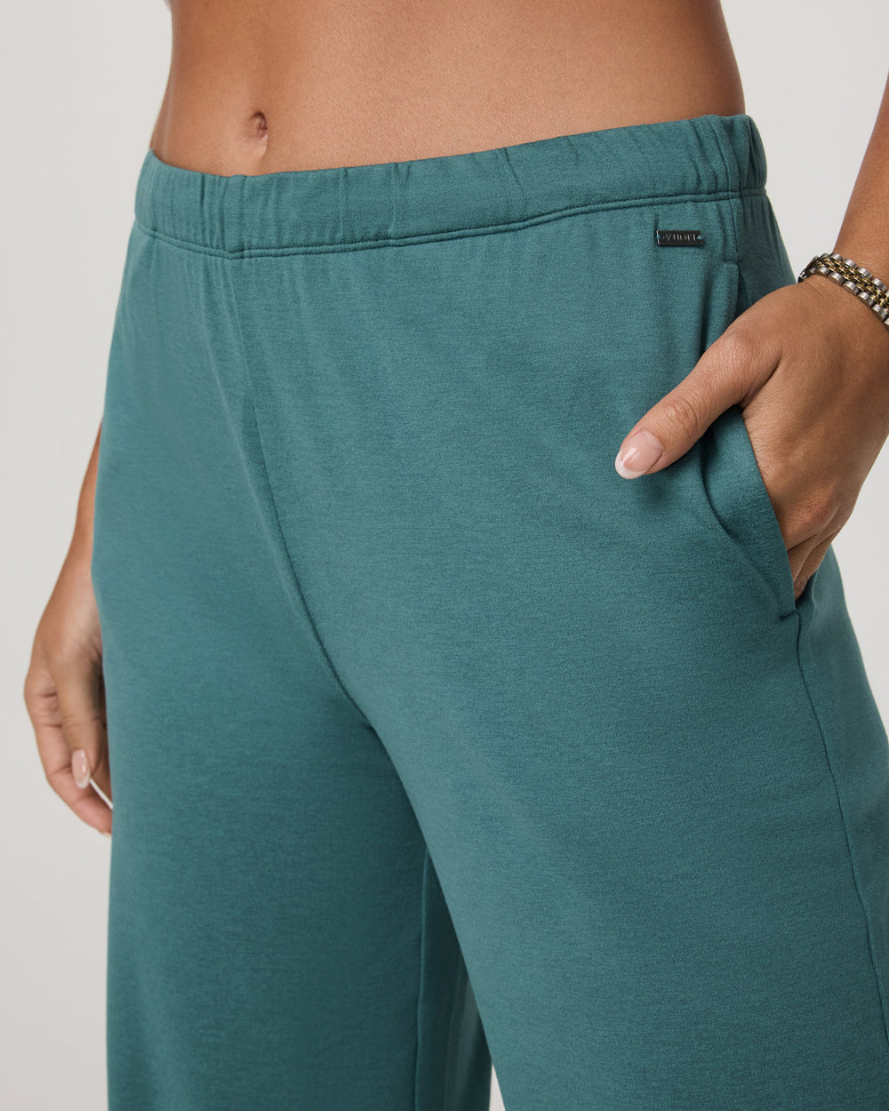 Halo Straight Leg - Long Women's Bluegrass Heather Pant | Vuori Discount