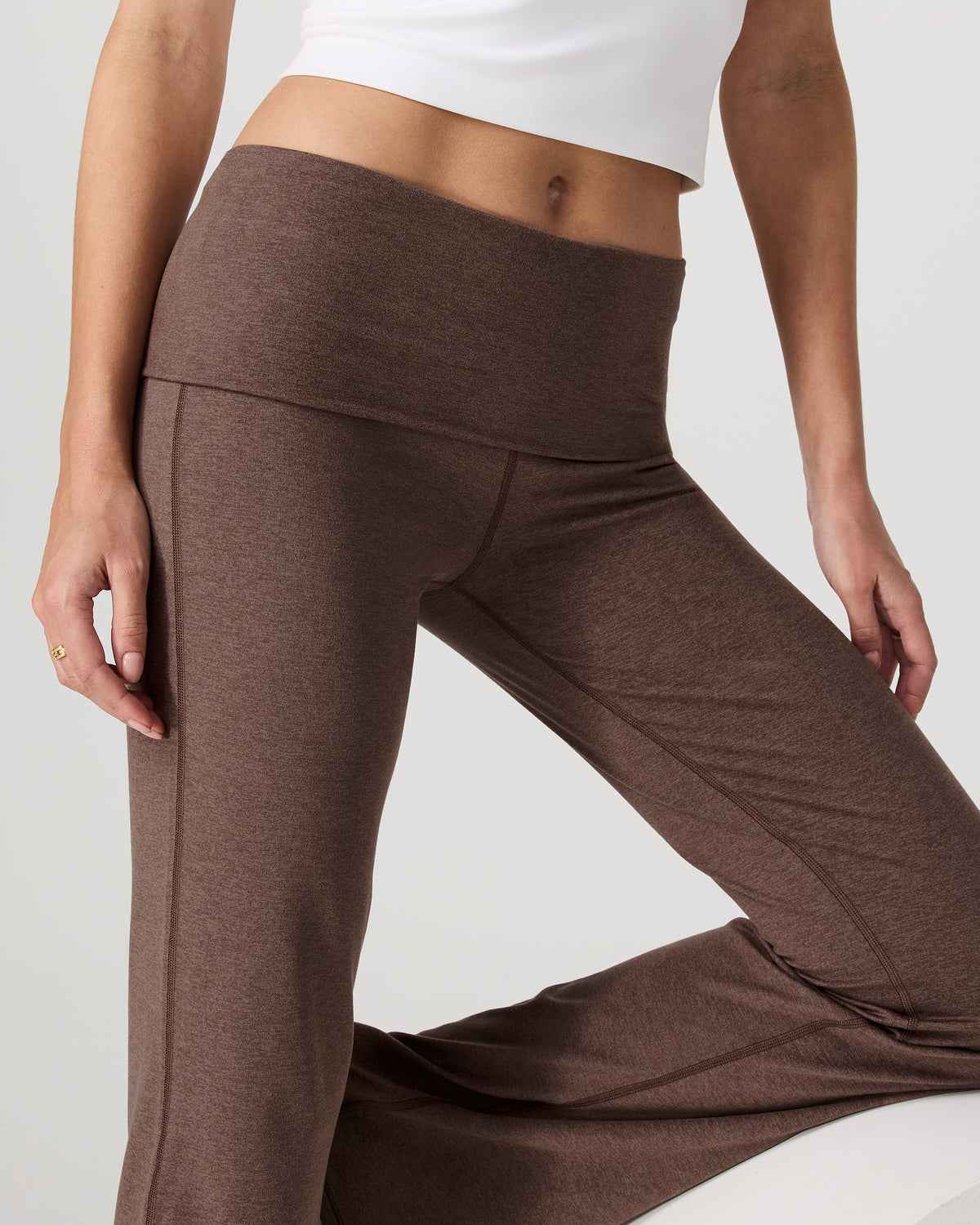 Halo Foldover Pant Chocolate Milk Heather | Vuori Clothing