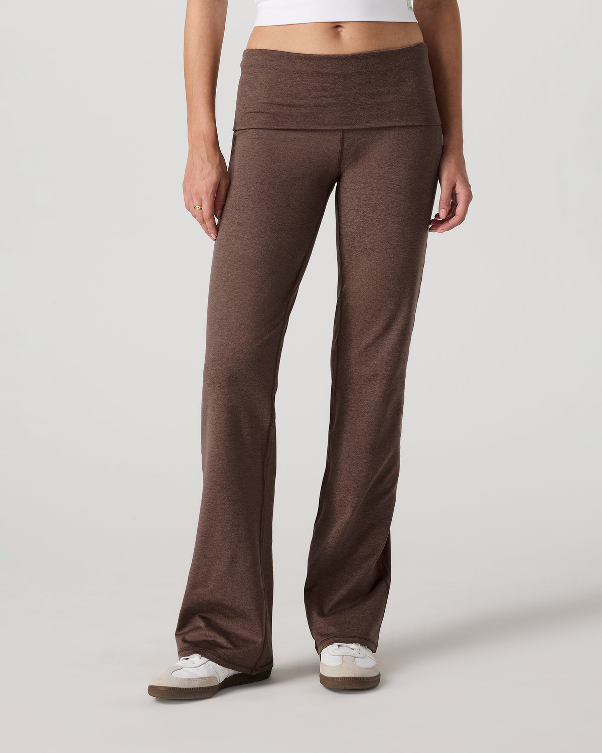 Halo Foldover Pant Chocolate Milk Heather | Vuori Clothing