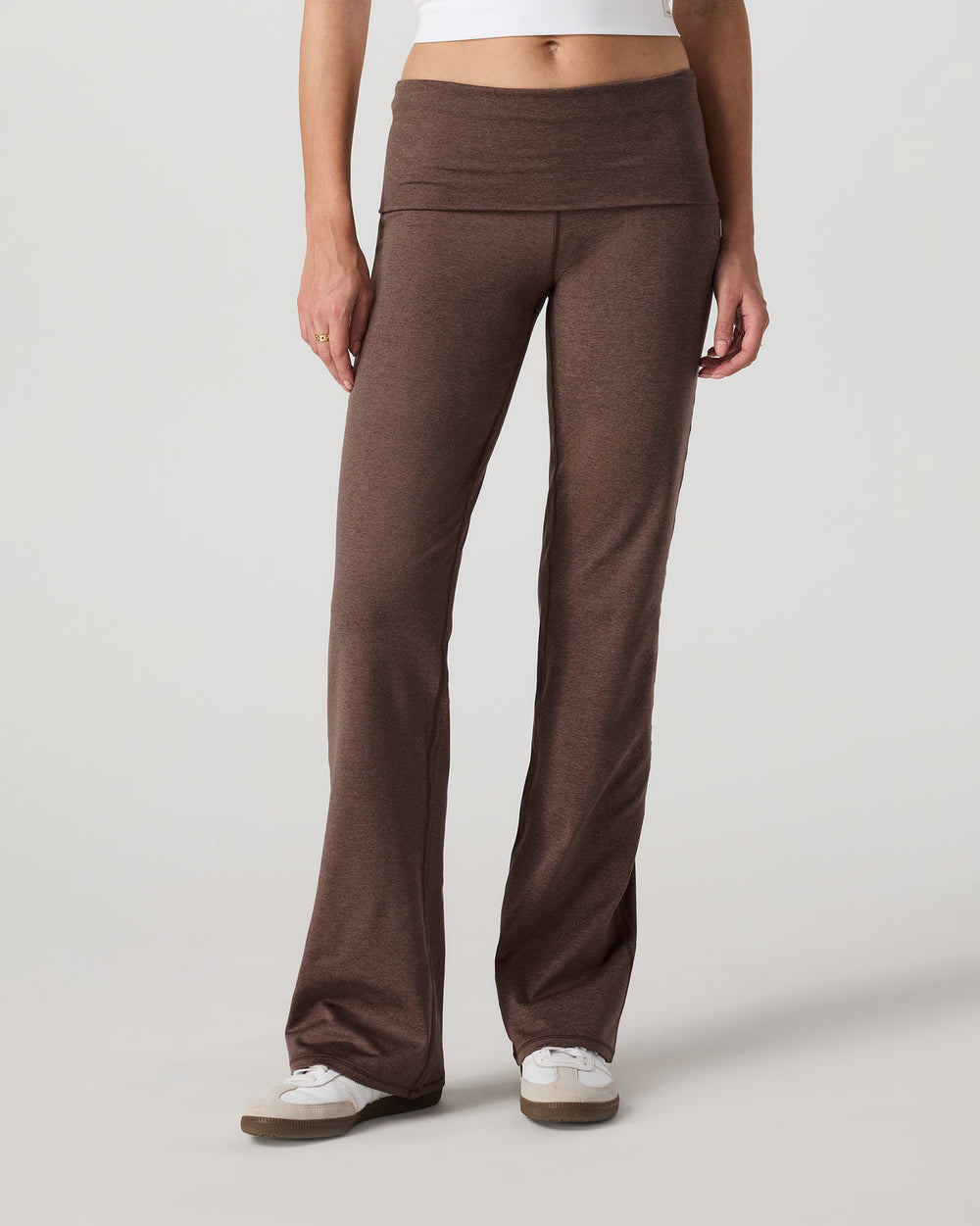 Halo Foldover Pant Chocolate Milk Heather | Vuori Clothing