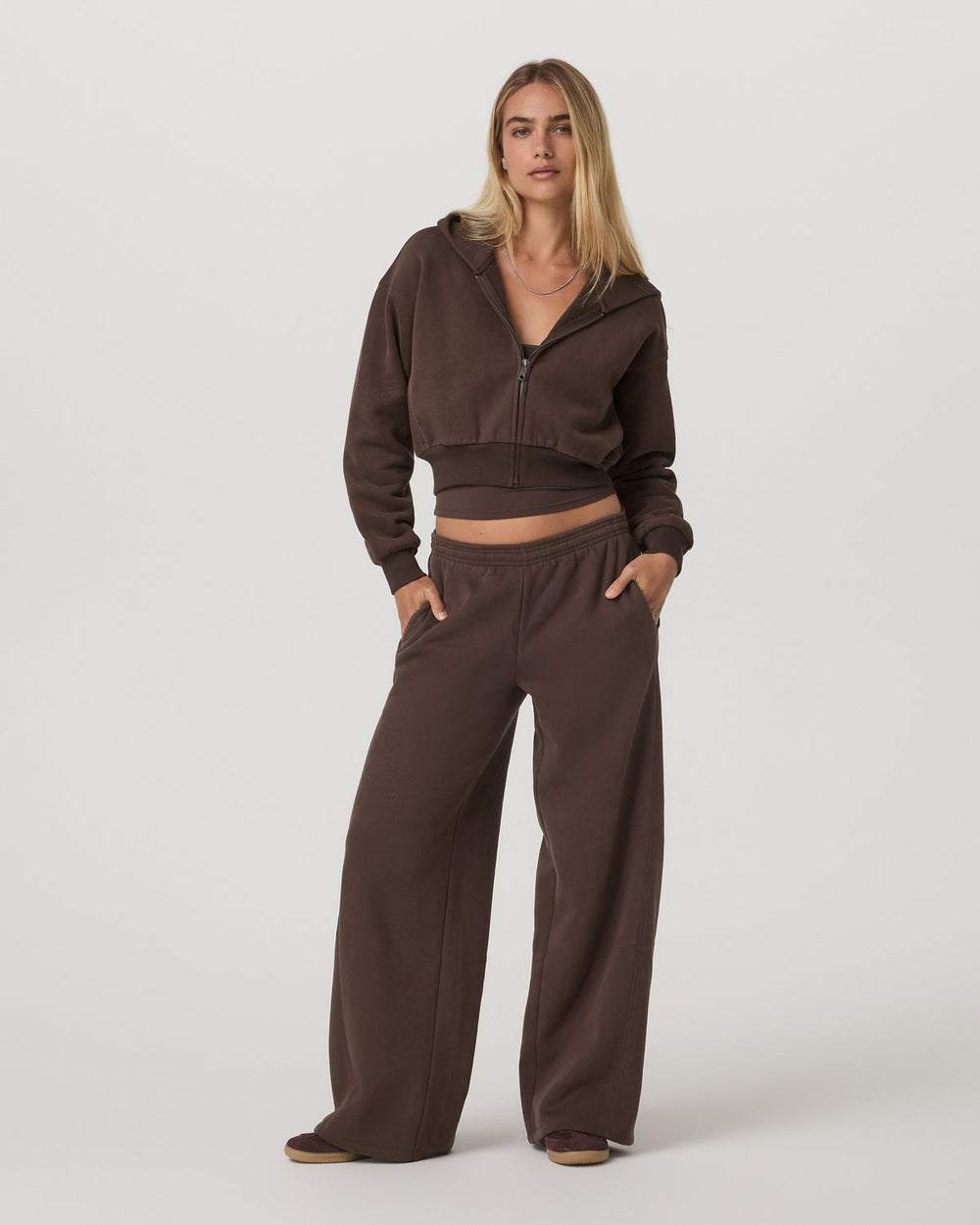 Restore Ultra Wideleg Sweatpant Women's Java Pants | Vuori Discount