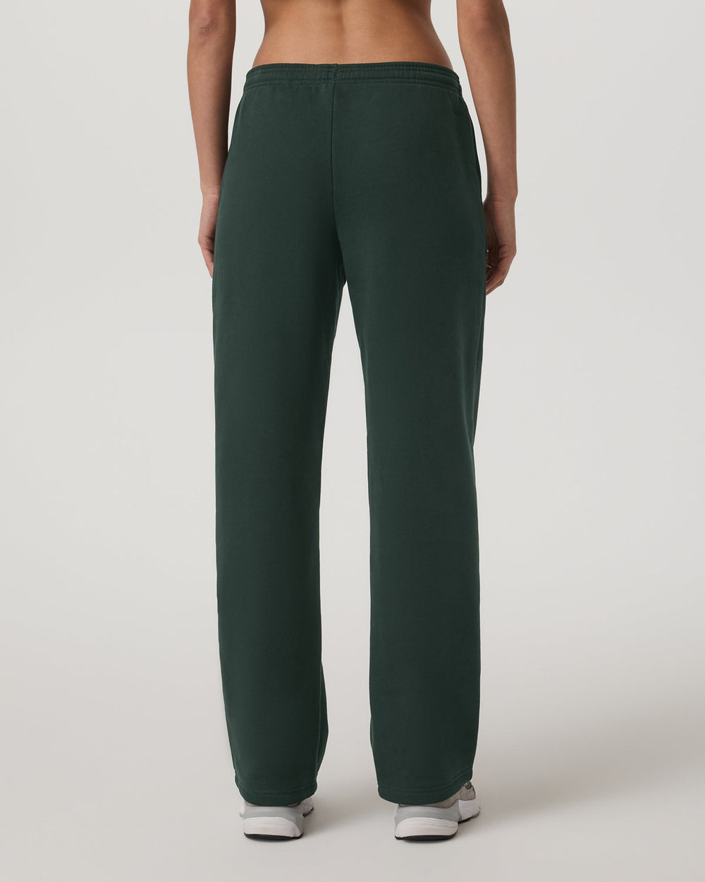 Women's Restore Straight Leg Sweatpant - Long Evergreen | Vuori Online