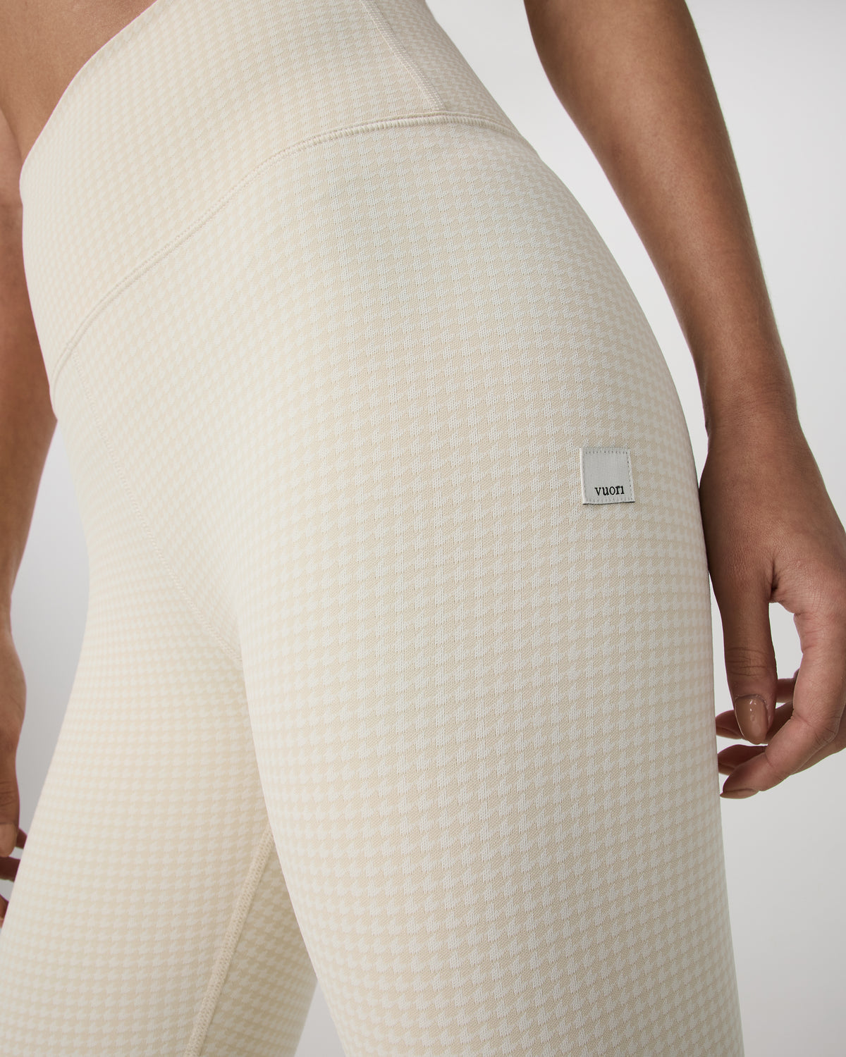 Micro Houndstooth Legging Natural Micro Houndstooth | Vuori US