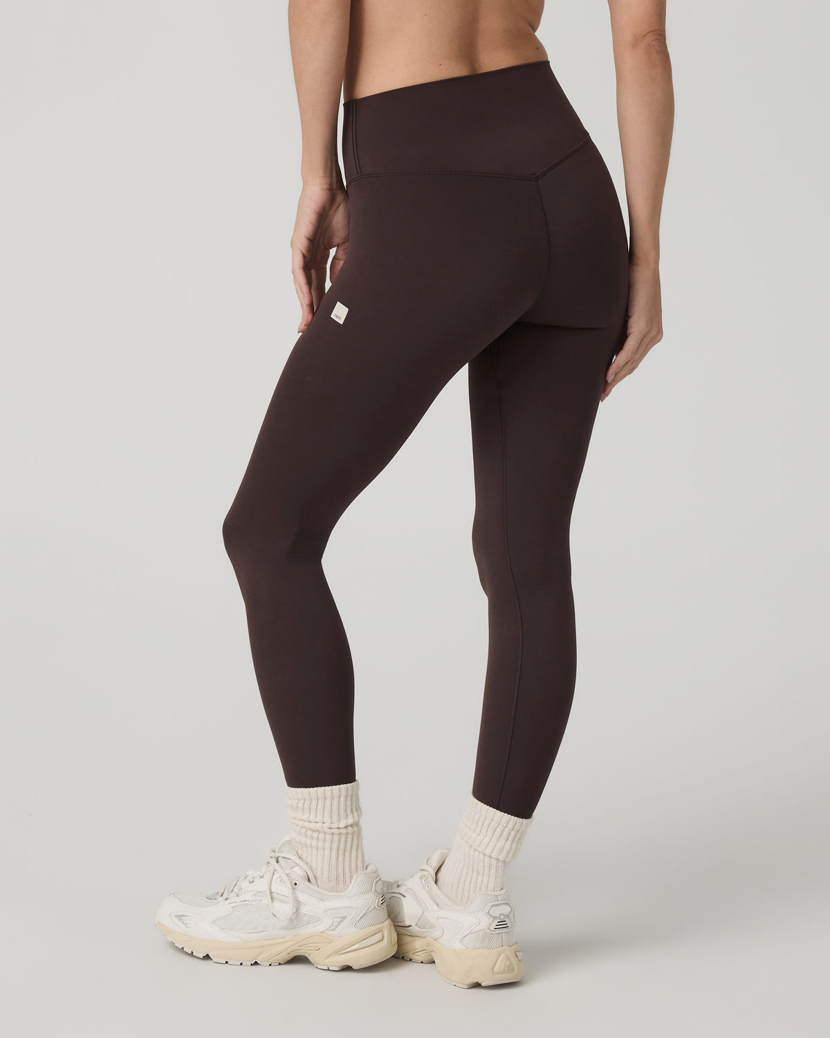 Vuori AllTheForm™ Legging - Short Women's French Roast Leggings | Vuori