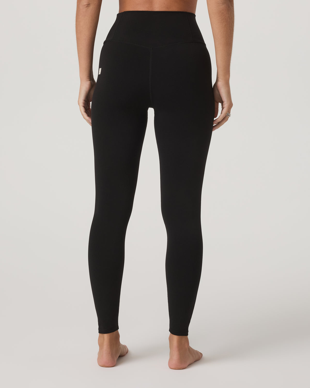 Vuori AllTheFeels™ Legging - Long Black | Vuori Outlet
