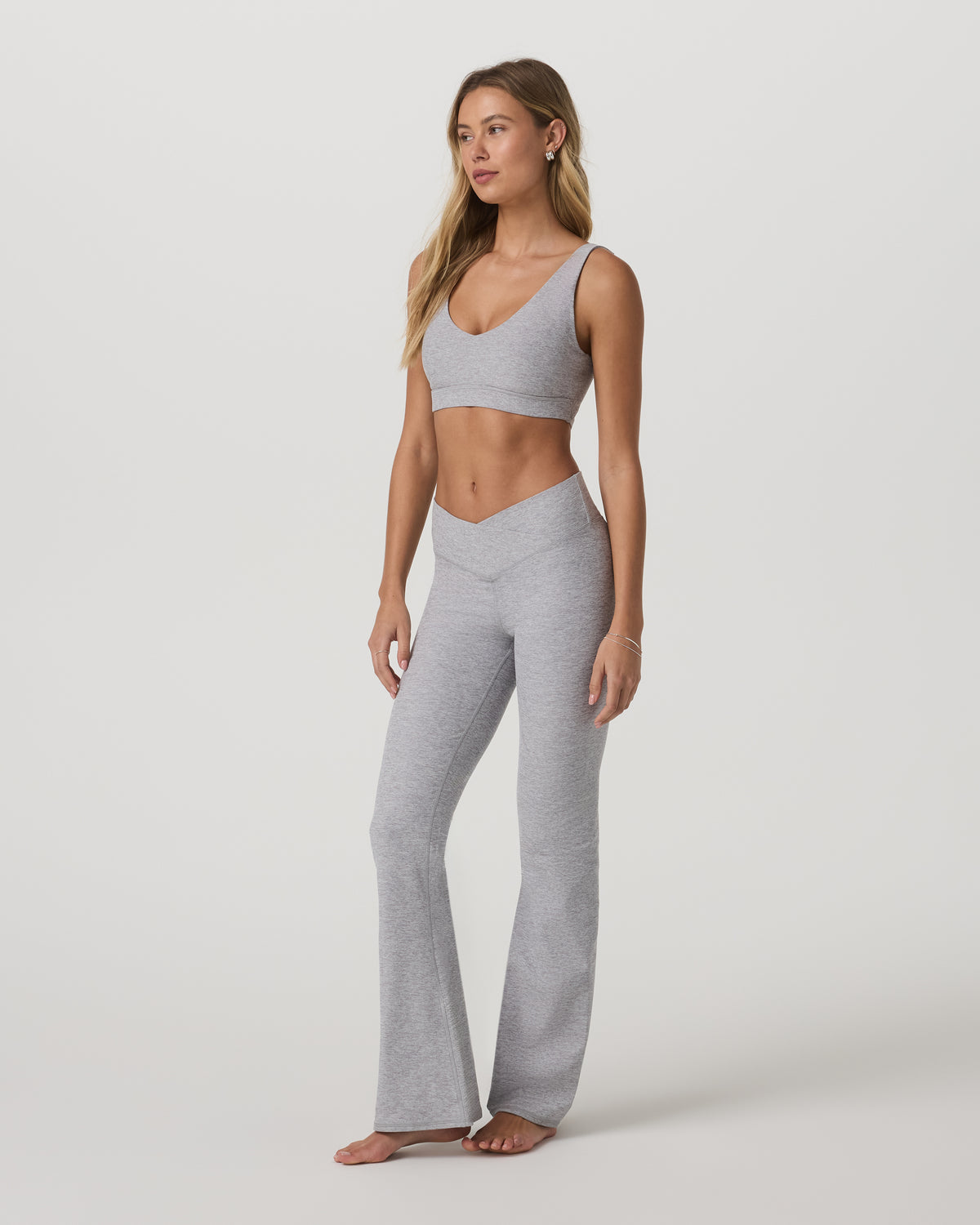 Elevation Rhythm Flare Light Heather Grey | Vuori On sale