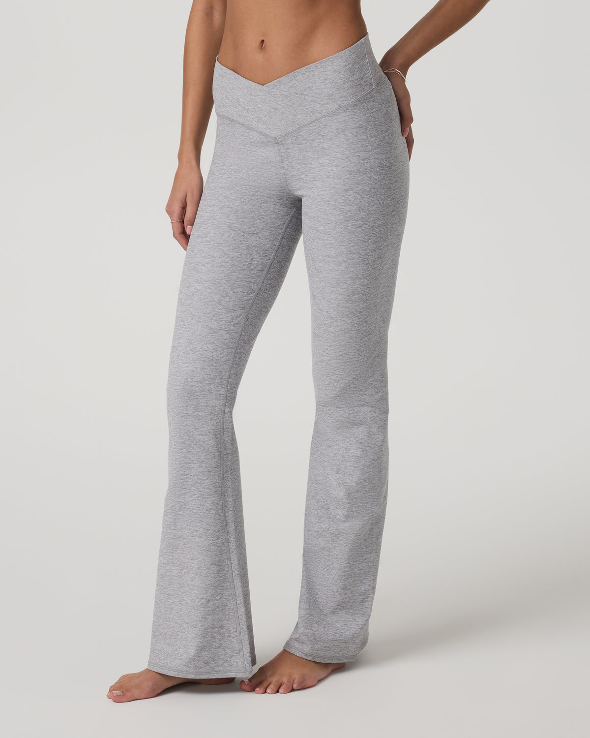 Elevation Rhythm Flare Light Heather Grey | Vuori On sale