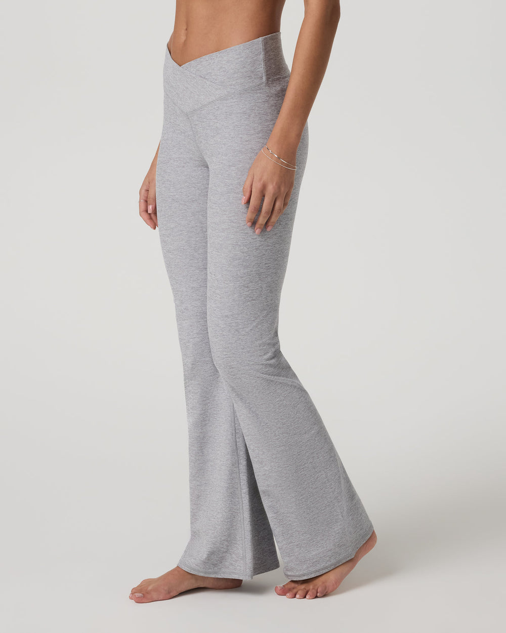 Elevation Rhythm Flare Light Heather Grey | Vuori On sale