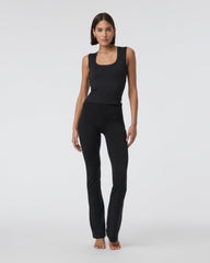 Vuori AllTheFeels™ Slim Flare - Long Black | Vuori