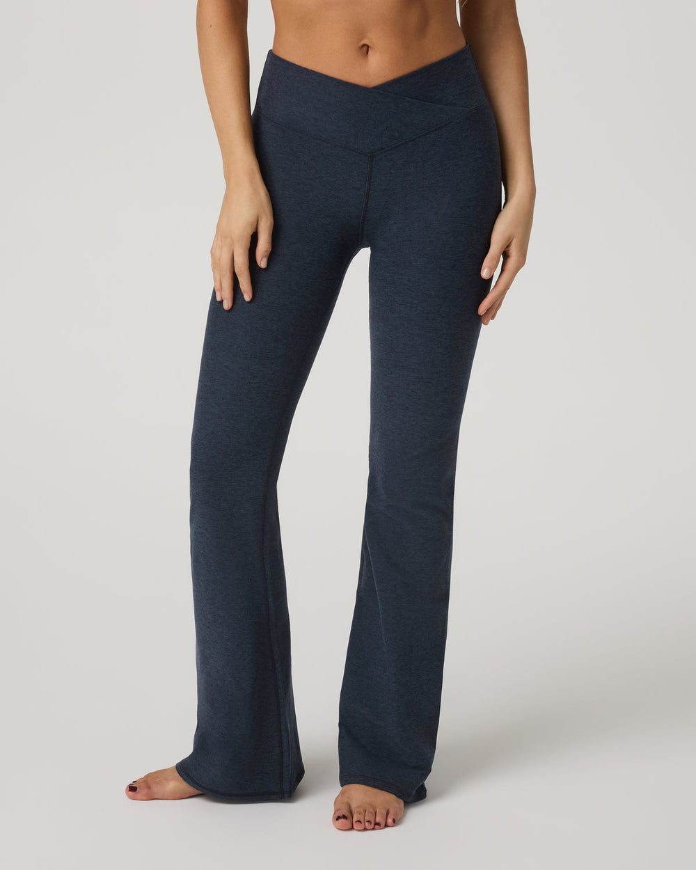Elevation Rhythm Flare Midnight Heather | Vuori For sale